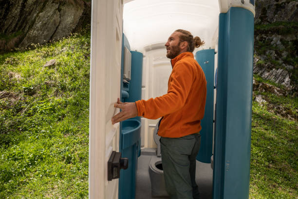 Portable Toilet Options We Offer in Orange Cove, CA